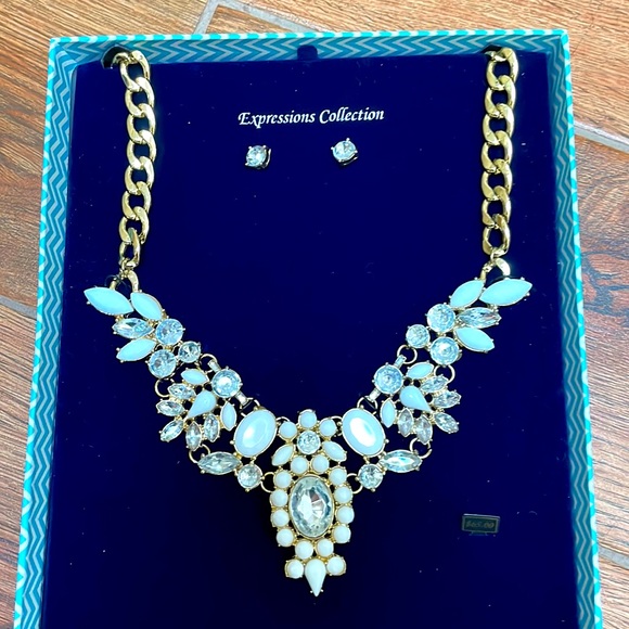 Bella Perlina Necklace & Earring Set-Expressions Collection - Picture 1 of 4